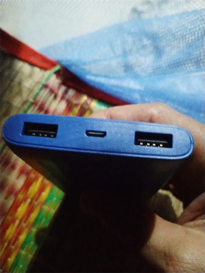 Khách hàng review Pin sạc dự phòng Polymer 10000mAh 10.5W AVA  DS006 2
