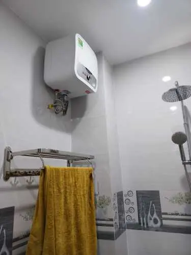 Khách hàng review Máy nước nóng gián tiếp Ariston 15 lít 2500W AN2 15 RS 2.5 FE 5