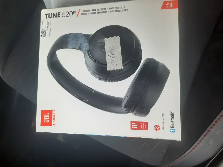 Khách hàng review Tai nghe Bluetooth Chụp Tai JBL Tune 520BT 7
