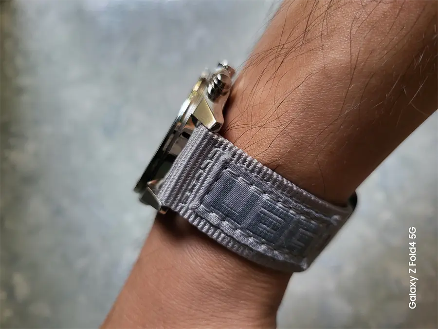 Khách hàng review Đồng hồ EDIFICE CASIO 44.7 mm Nam EFR-S572D-1AVUDF 1