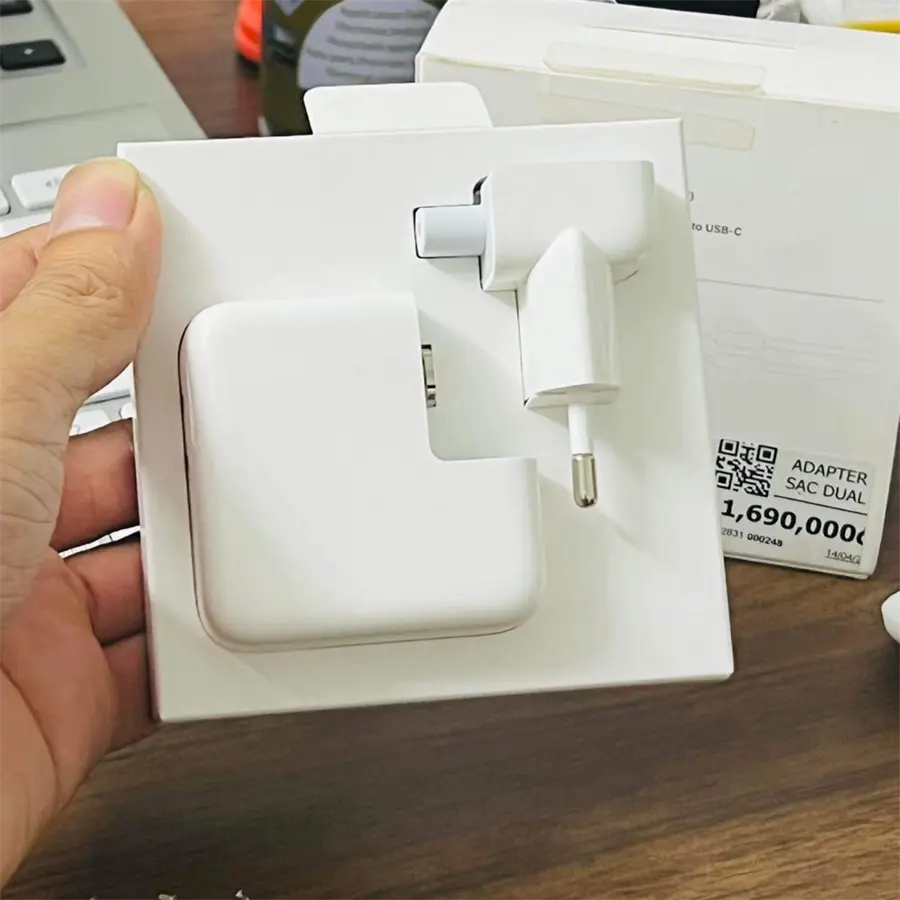 Khách hàng review Sạc nhanh 2 cổng Type-C PD 35W Apple 1