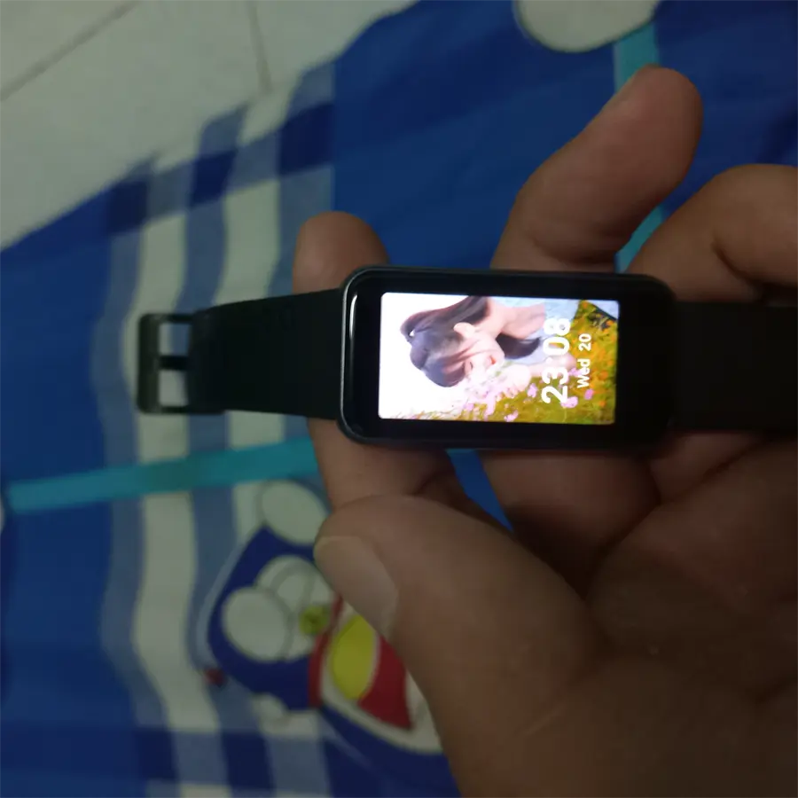 Khách hàng review Vòng đeo tay thông minh realme Band 2 Đen 2