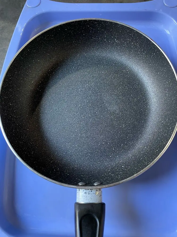 Khách hàng review Chảo nhôm chống dính vân đá đáy từ 26 cm Elmich Colosseum Y1 EL-3720 Xanh dương 2
