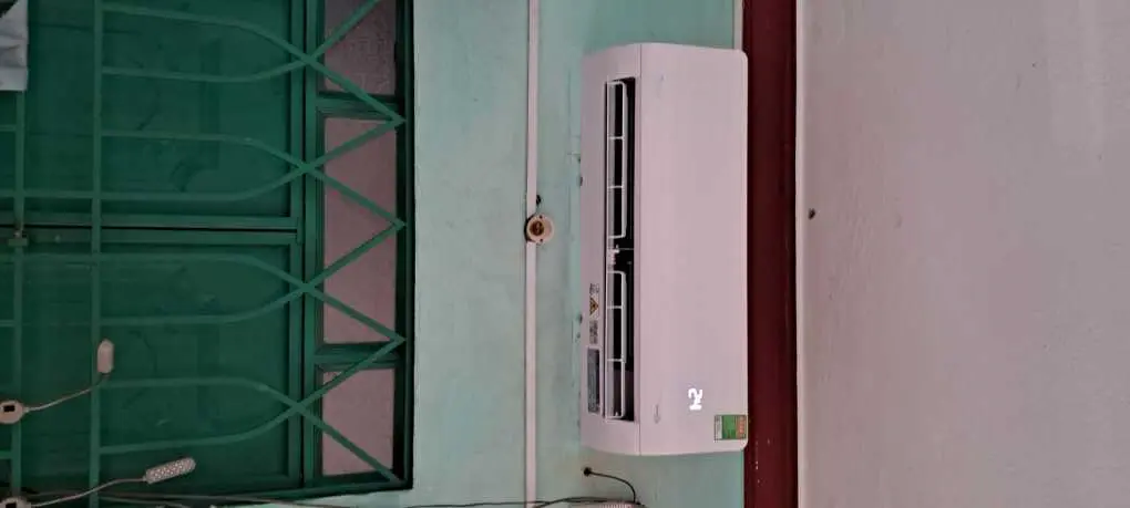 Khách hàng review Máy lạnh Midea Inverter 1 HP MSAG-10CRDN8 19