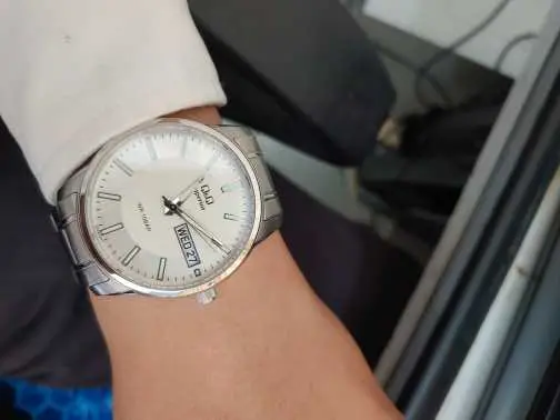 Khách hàng review Đồng hồ Q 1