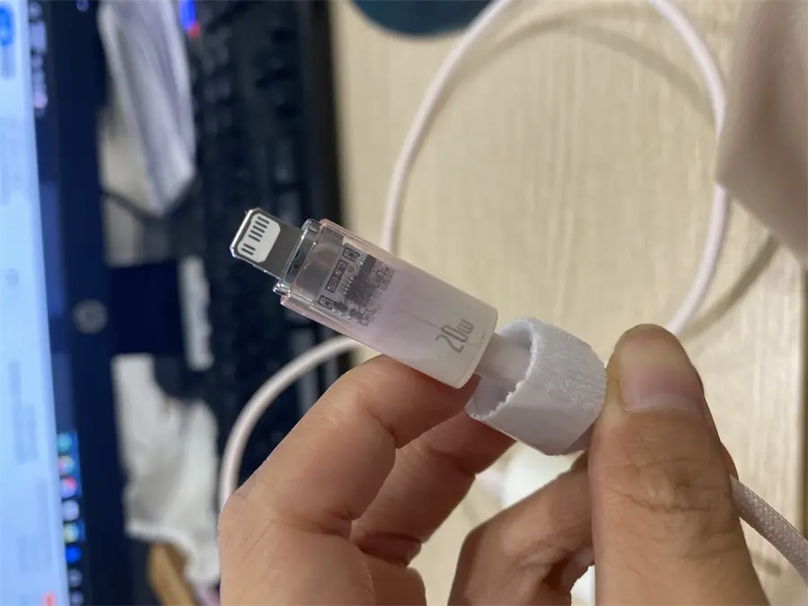 Khách hàng review Cáp Type C - Lightning 1m Baseus Explorer CB000040 2