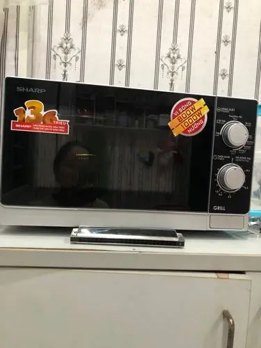 Khách hàng review Lò vi sóng có nướng Sharp R-G222VN-S 20 lít 3