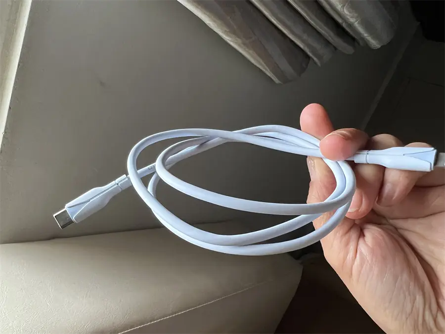 Khách hàng review Cáp sạc nhanh và truyền dữ liệu Type-C - Lightning 27W 1m Xmobile L2145 4