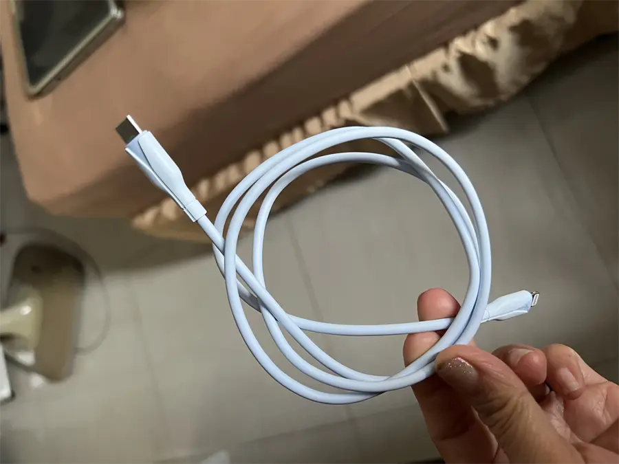 Khách hàng review Cáp sạc nhanh và truyền dữ liệu Type-C - Lightning 27W 1m Xmobile L2145 3