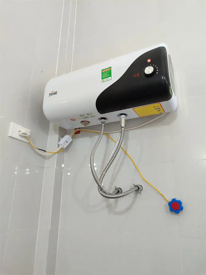 Khách hàng review Máy nước nóng gián tiếp Ferroli 20 lít 2500W MIDO-DE 7