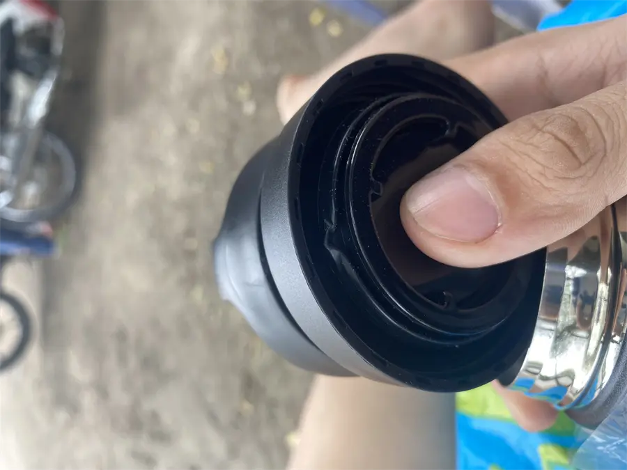 Khách hàng review Bình giữ nhiệt inox 500 ml Delites TH2064 1