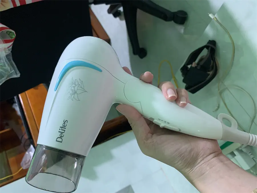 Khách hàng review Máy sấy tóc 1200W Delites MST02 8