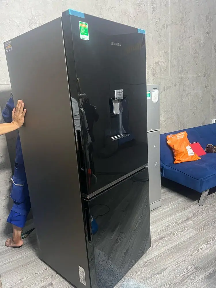 Khách hàng review Tủ lạnh Samsung Inverter 276 lít RB27N4170BU/SV 1