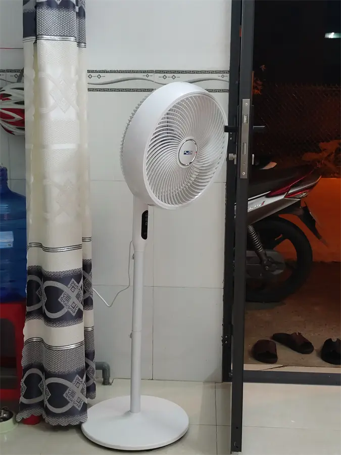 Khách hàng review Quạt đứng AC 5 cánh ASF01D145 16W 1
