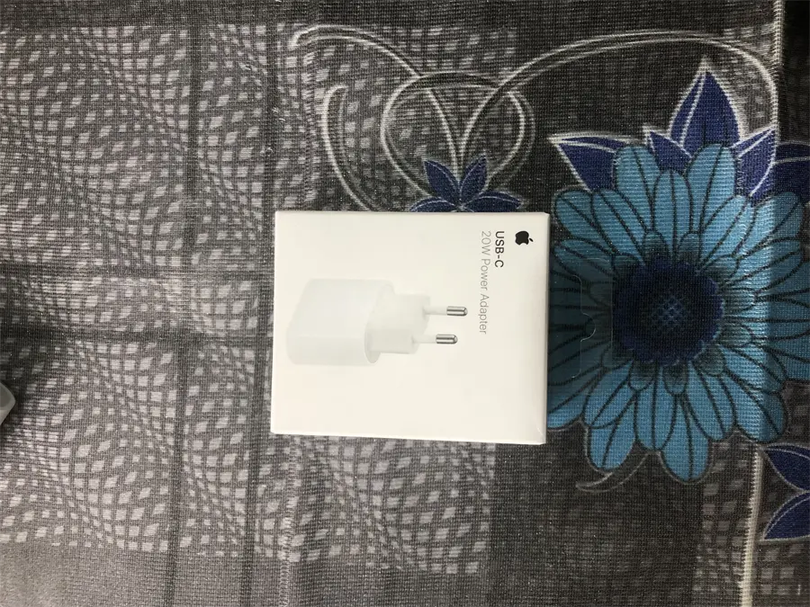 Khách hàng review Sạc nhanh Type-C PD 20W Apple 17