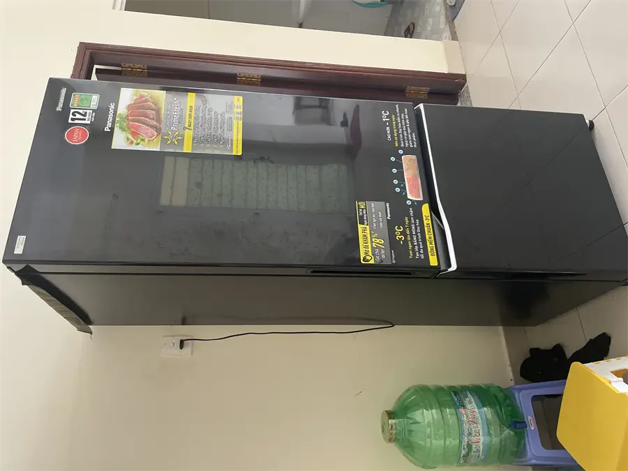 Khách hàng review Tủ lạnh Panasonic Inverter 322 lít NR-BC360QKVN 2