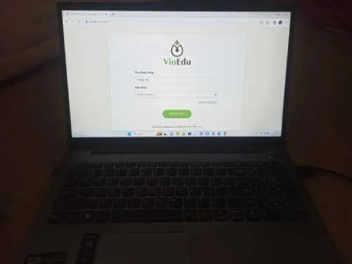 Khách hàng review Laptop Lenovo Ideapad 3 15ITL6 i3 1115G4/8GB/256GB/Win11 (82H803SGVN) 4