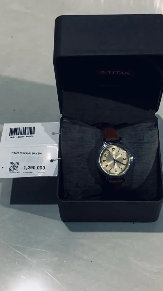 Khách hàng review Đồng hồ TITAN 33 mm Nữ 2554SL01 2