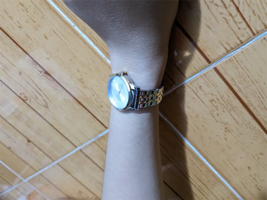 Khách hàng review Đồng hồ ESPRIT 32 mm Nữ ES1L276M1095 3