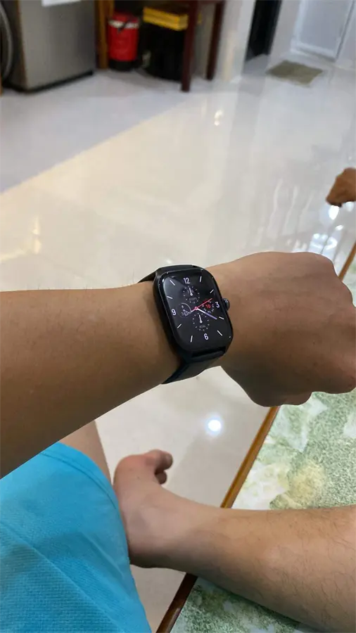 Khách hàng review Đồng hồ thông minh Amazfit GTS 4 42.7mm 1