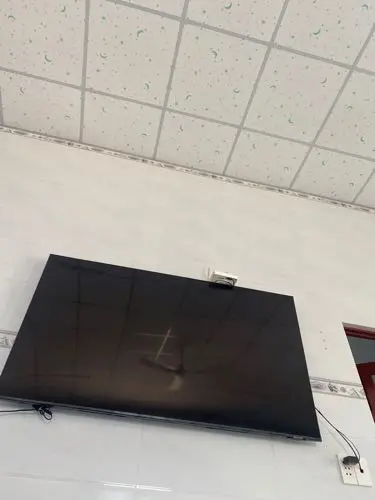Khách hàng review Smart Tivi Samsung 4K Crystal UHD 65 inch UA65AU8100 3