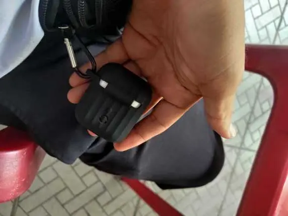 Khách hàng review Túi đựng Airpods 1  1