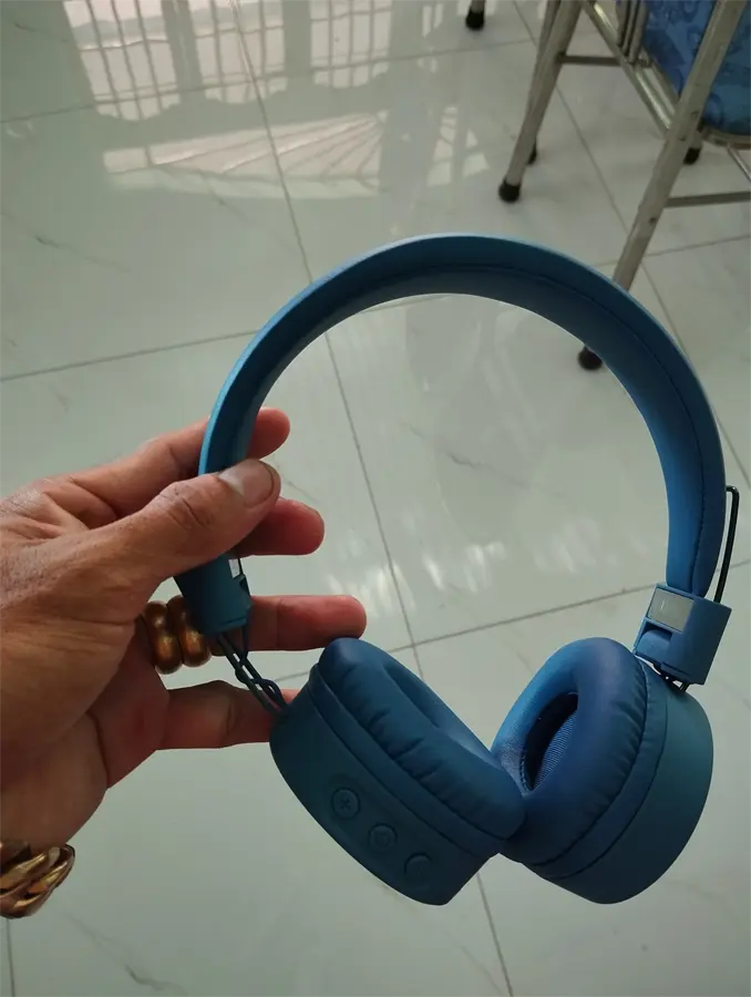 Khách hàng review Tai nghe Bluetooth Chụp Tai Mozard K8 2