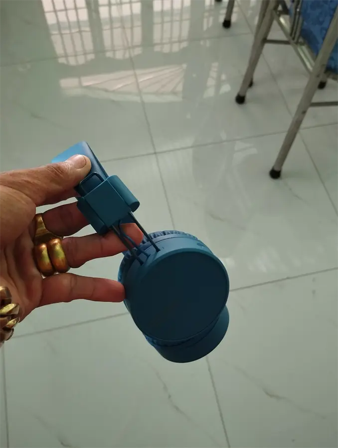 Khách hàng review Tai nghe Bluetooth Chụp Tai Mozard K8 3