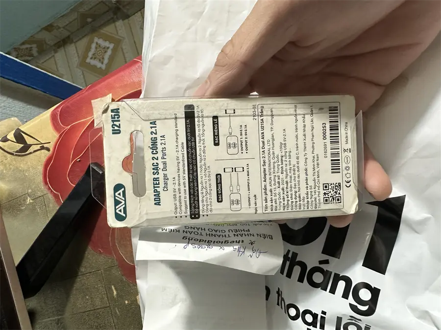 Khách hàng review Adapter sạc 2 cổng USB 10.5W Dual AVA U215A 2