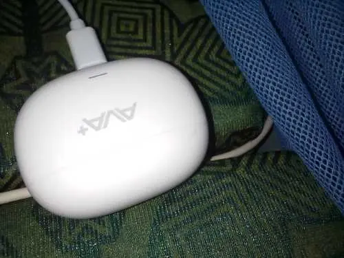 Khách hàng review Tai nghe Bluetooth True Wireless AVA  FreeGo W26 36