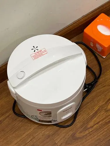 Khách hàng review Nồi cơm nắp gài Toshiba 1 lít RC-10JH2PV(B) 5