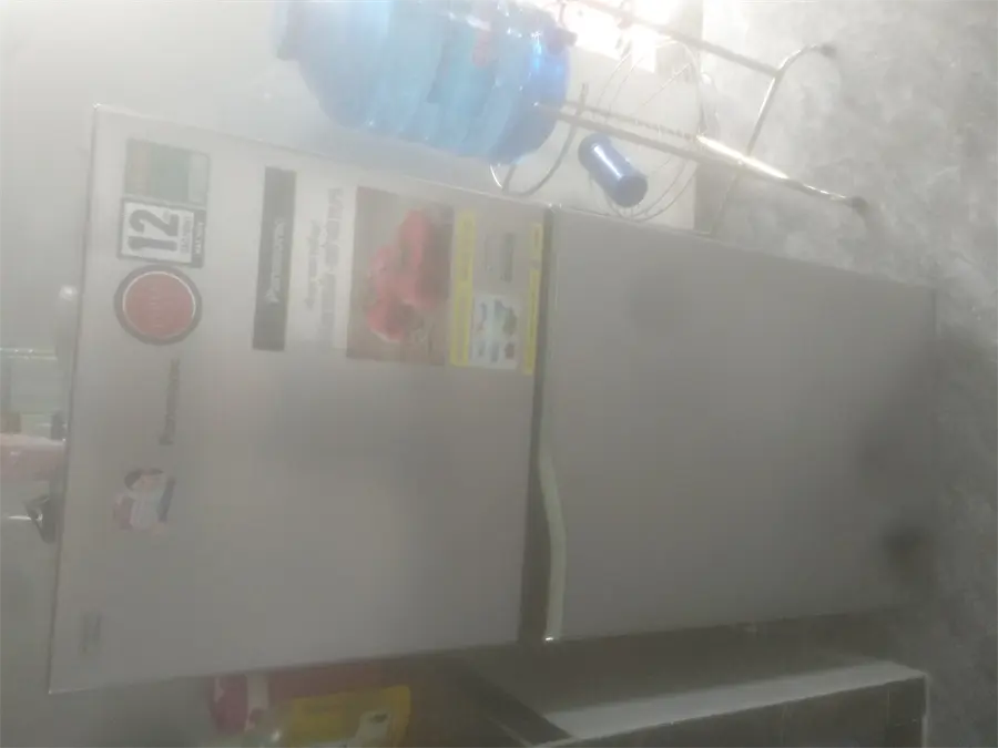 Khách hàng review Tủ lạnh Panasonic Inverter 170 lít NR-BA190PPVN 102