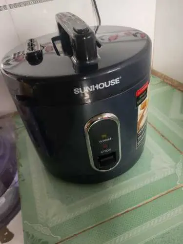 Khách hàng review Nồi cơm nắp gài Sunhouse 3 lít SHD8309 2