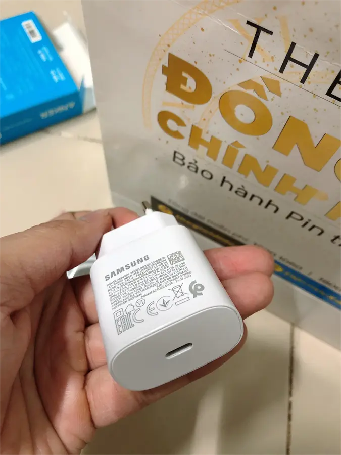 Khách hàng review Sạc Type-C 15W Samsung EP-T1510N 6