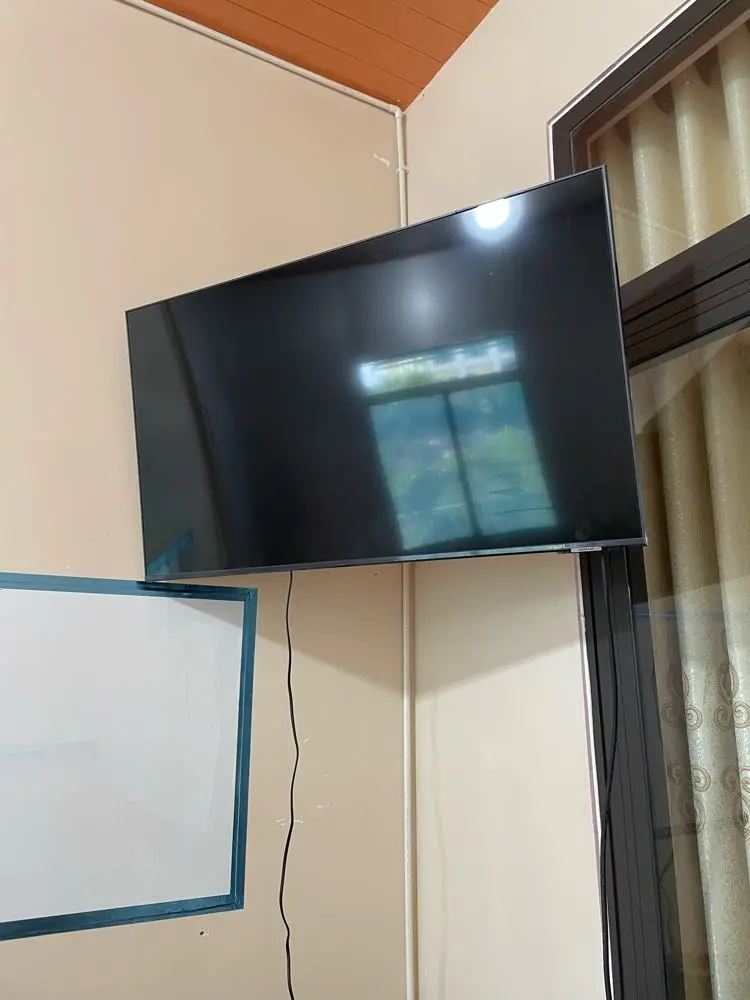 Khách hàng review Khung treo Tivi 37-63 inch Xoay Cảnh Phong X7-4 9