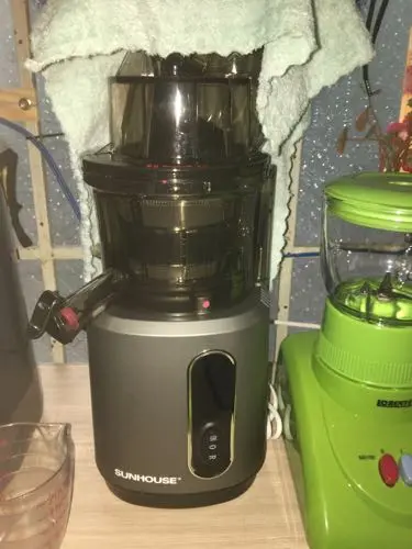 Khách hàng review Máy ép chậm Sunhouse SHD5503 10