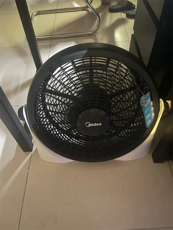 Khách hàng review Quạt hộp Midea 5 cánh FB40-9H 55W 4