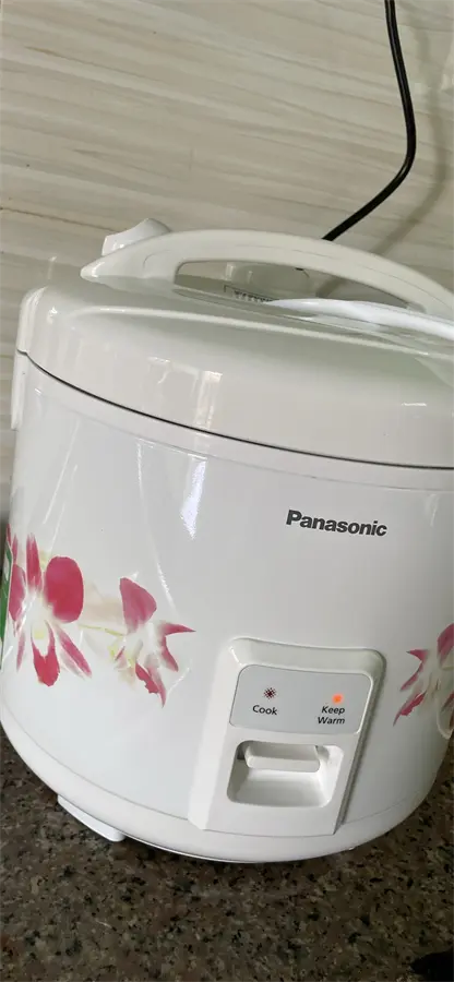 Khách hàng review Nồi cơm nắp gài Panasonic 1.8 lít SR-MVN18FRAX 5