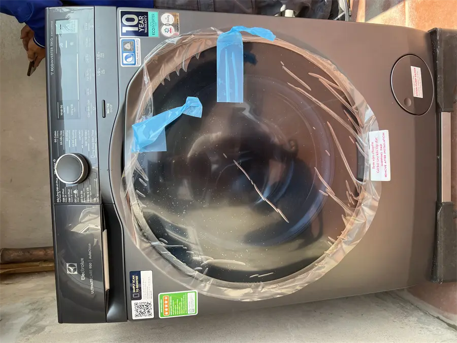 Khách hàng review Máy giặt Electrolux UltimateCare 900 Inverter 11 kg EWF1141R9SB 6