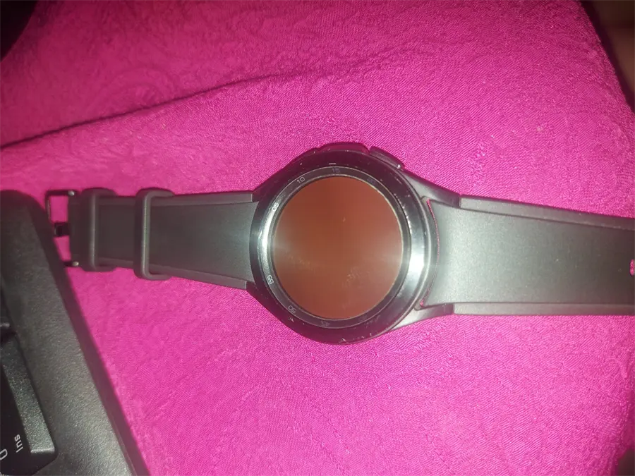 Khách hàng review Đồng hồ thông minh Samsung Galaxy Watch4 Classic 42mm 1