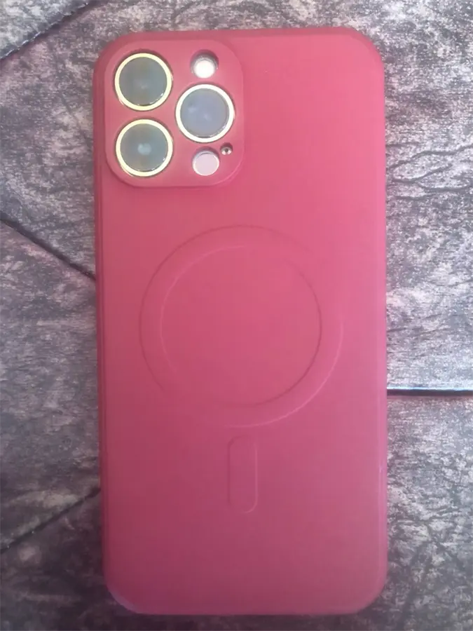 Khách hàng review Ốp lưng iPhone 13 Pro Max Magnetic Candy Silicone JM 1