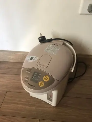 Khách hàng review Bình thủy điện Panasonic NC-EG3000CSY 3 lít 4