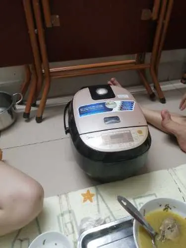 Khách hàng review Nồi cơm cao tần Midea 1.8 lít MB-HS5007 1