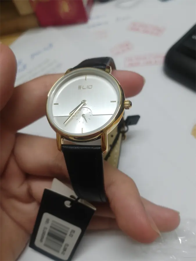 Khách hàng review Đồng hồ ELIO 30 mm Nữ EL095-02 1