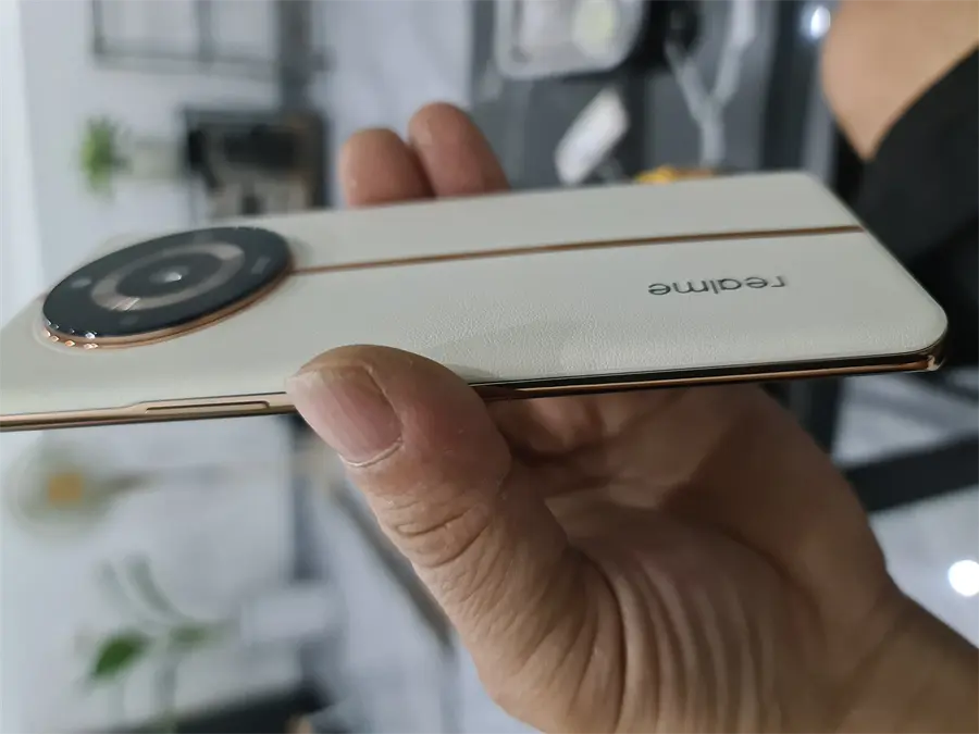 Khách hàng review Điện thoại realme 11 Pro  5G 12GB/512GB 2