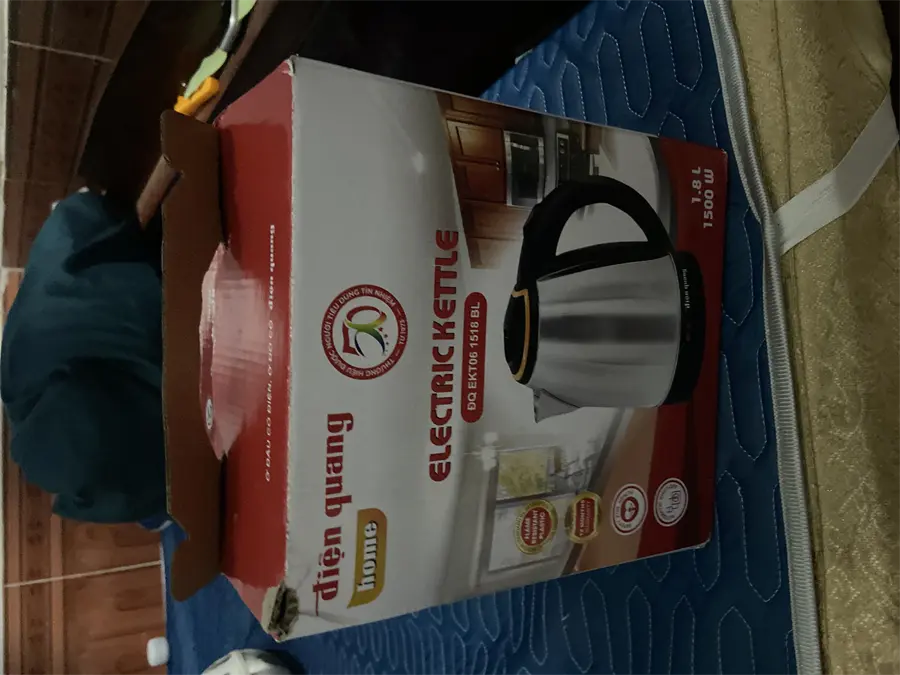 Khách hàng review Bình đun siêu tốc Điện Quang 1.8 lít ĐQ EKT06 1518 BL 1