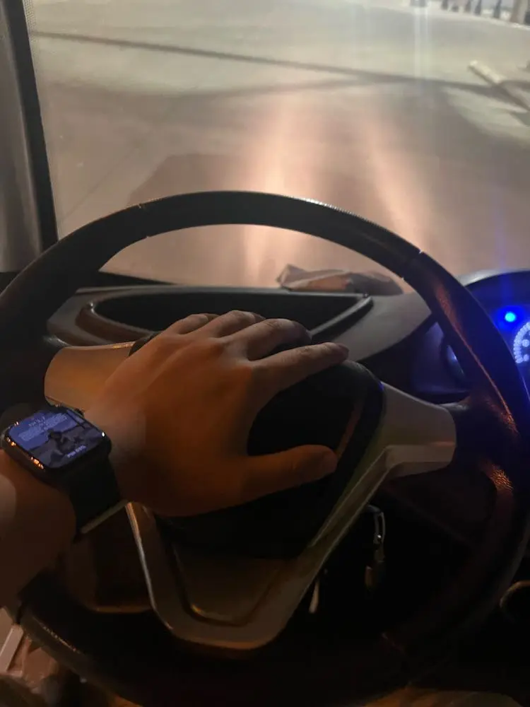 Khách hàng review Đồng hồ thông minh Apple Watch Series 9 GPS   Cellular 45mm viền nhôm dây vải 1