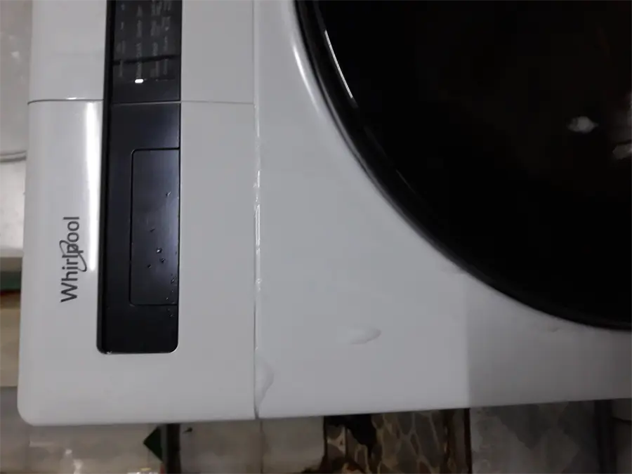 Khách hàng review Máy giặt Whirlpool FreshCare Inverter 8 kg FWEB8002FW 4