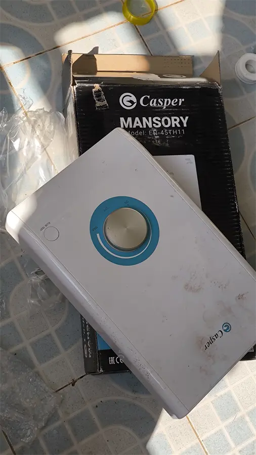 Khách hàng review Máy nước nóng trực tiếp Casper 4500W EN-45TH11 8