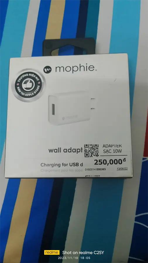 Khách hàng review Adapter sạc USB 10W Mophie 4